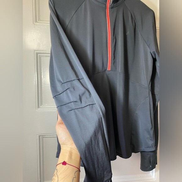 ATHLETA Malibu Half Zip Active Hike Jacket Pullover in Grey/Red Sz Medium - Picture 6 of 14